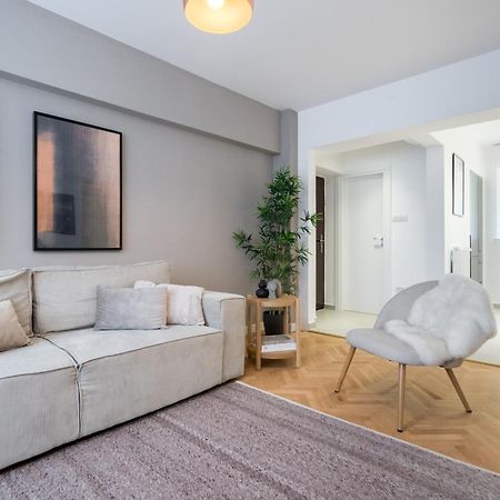 Majestic Downtown Apartment Bucureşti Ngoại thất bức ảnh