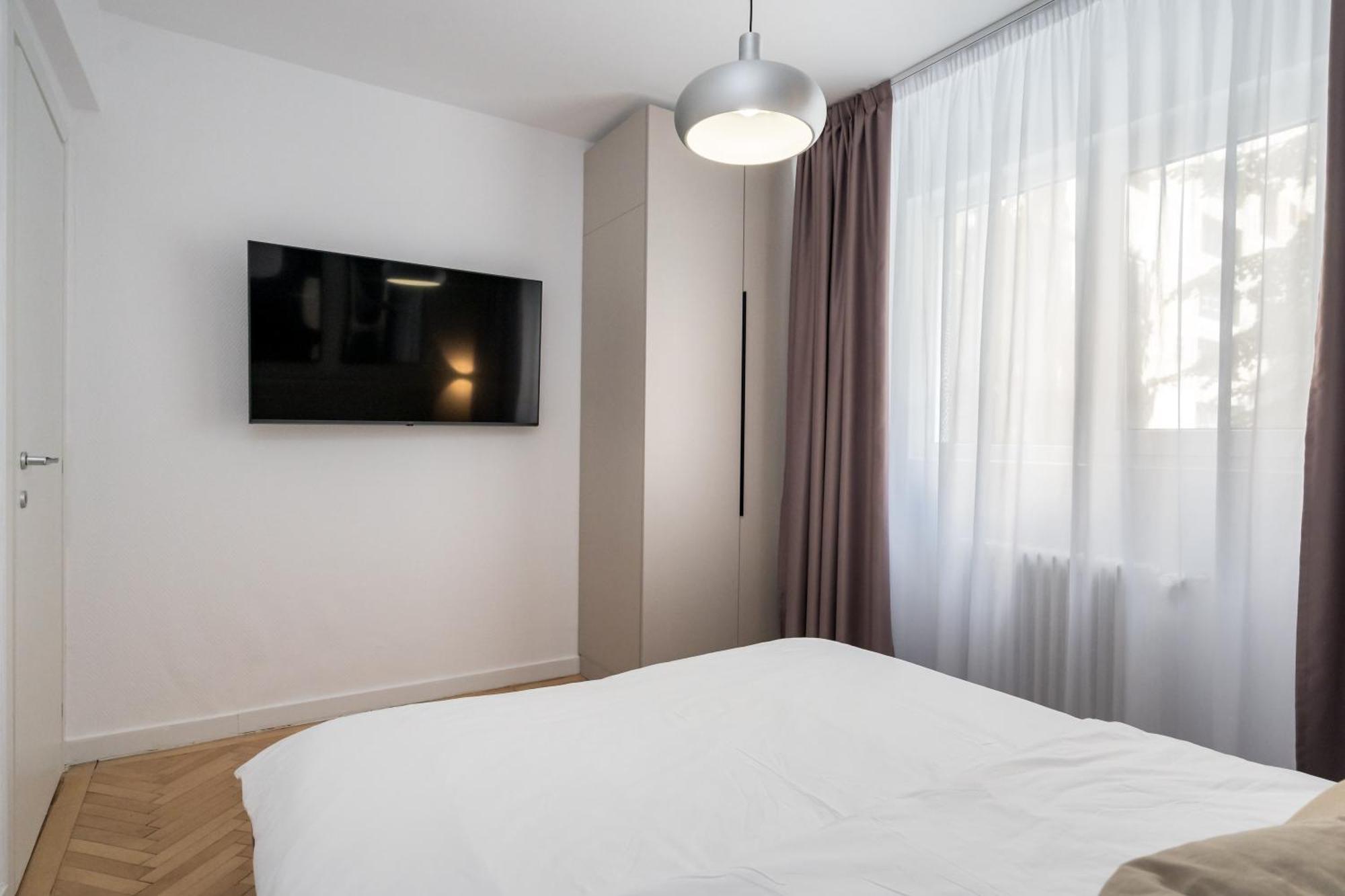Majestic Downtown Apartment Bucureşti Ngoại thất bức ảnh