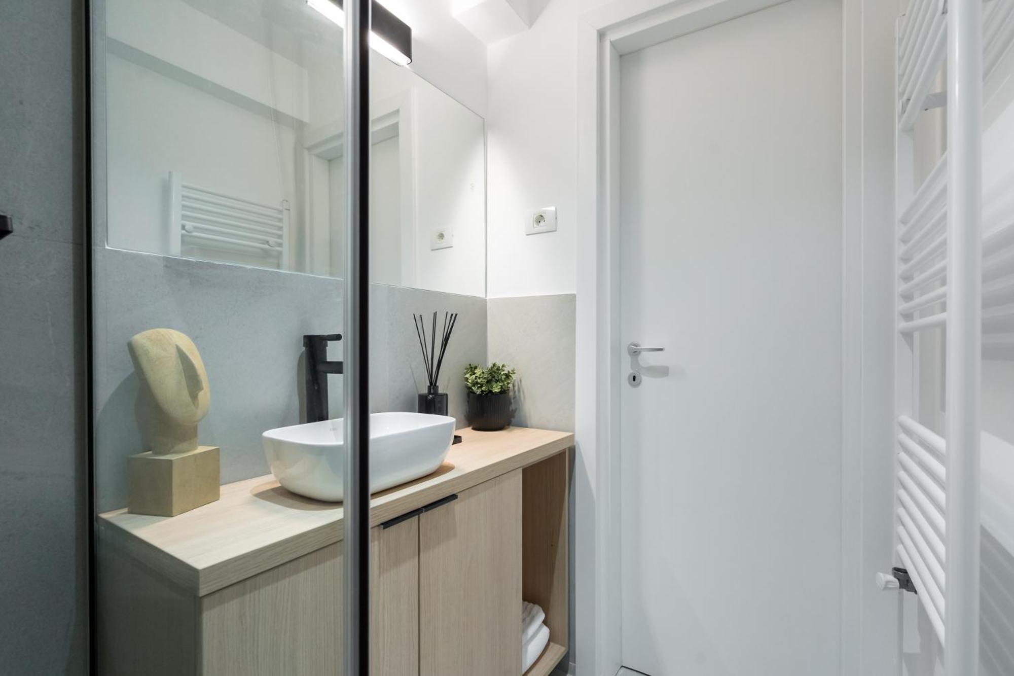 Majestic Downtown Apartment Bucureşti Ngoại thất bức ảnh